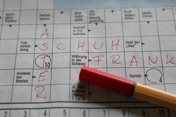 Mots fléchés : astuces et défis pour tous les niveaux